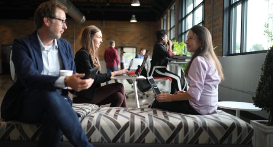 Üzleti reggeli keretében vállalkozói fórum