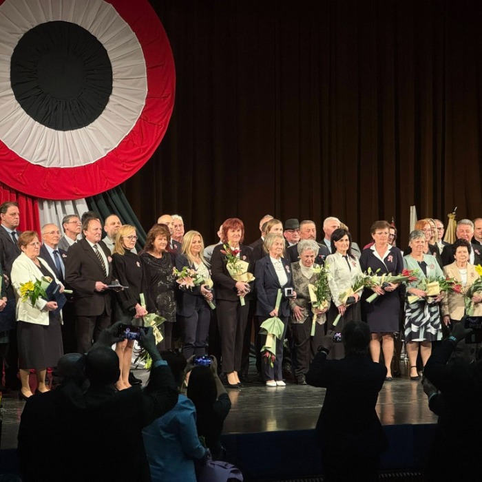 Elismerés a példamutató teljesítménynek: Vas vármegyei kiválóságokat díjaztak március 15-én