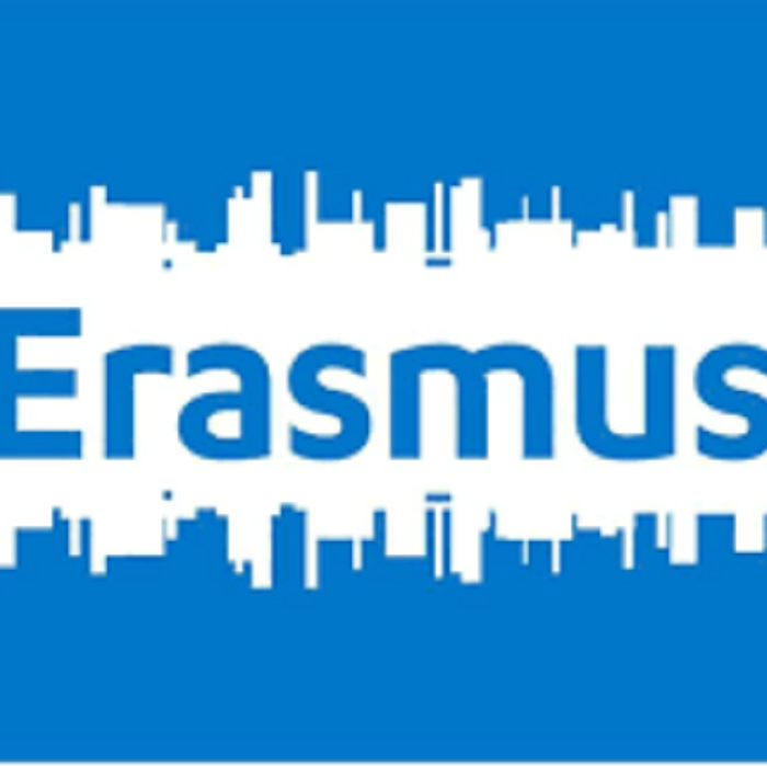 Jelentősen megemelik az Erasmus+ ösztöndíjat
